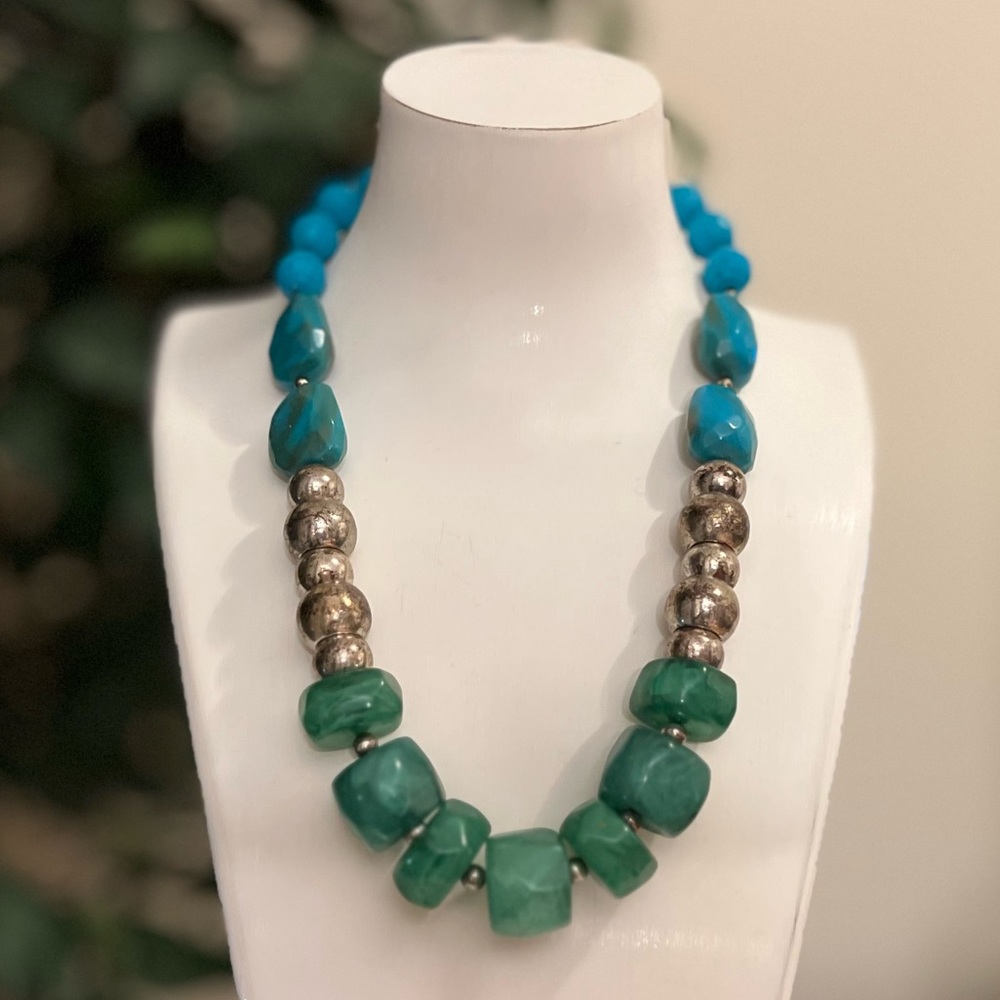 ✔️Aqua & Silver Chunky Beaded Necklace - Picture 4 of 7